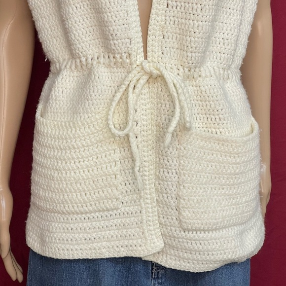 Vintage 1970's Handmade Crochet Vest With Pockets Medium/Large - Picture 2 of 5